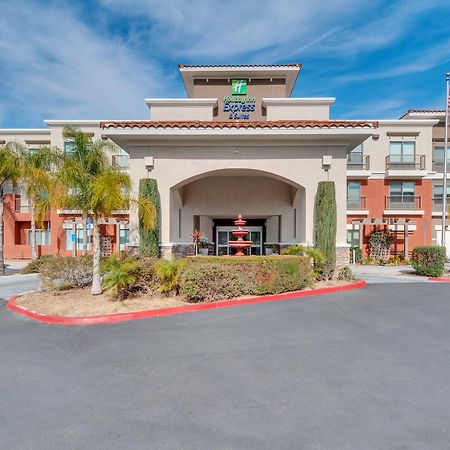 Holiday Inn Express Hotel & Suites Lake Elsinore By Ihg Экстерьер фото
