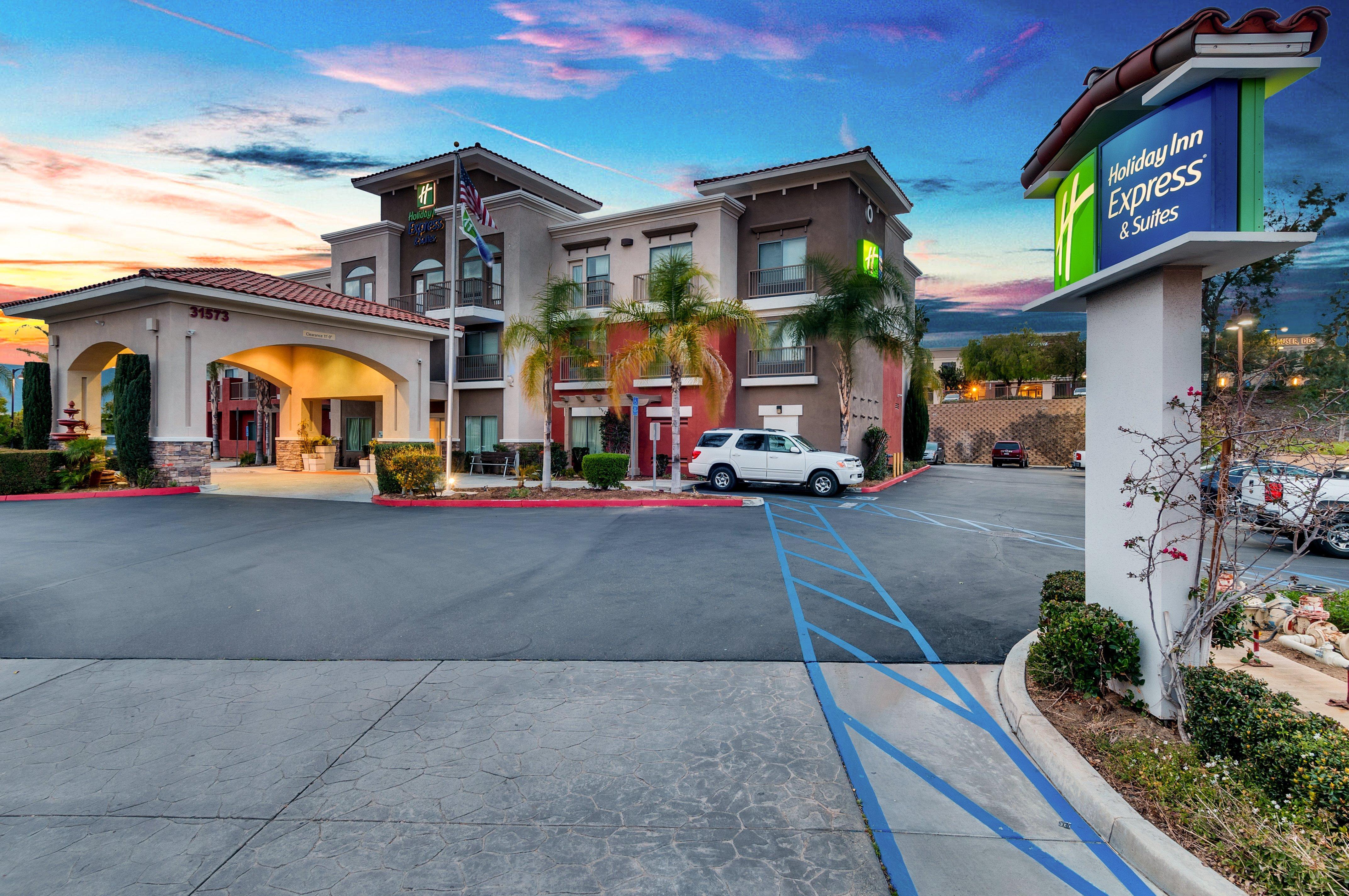 Holiday Inn Express Hotel & Suites Lake Elsinore By Ihg Экстерьер фото
