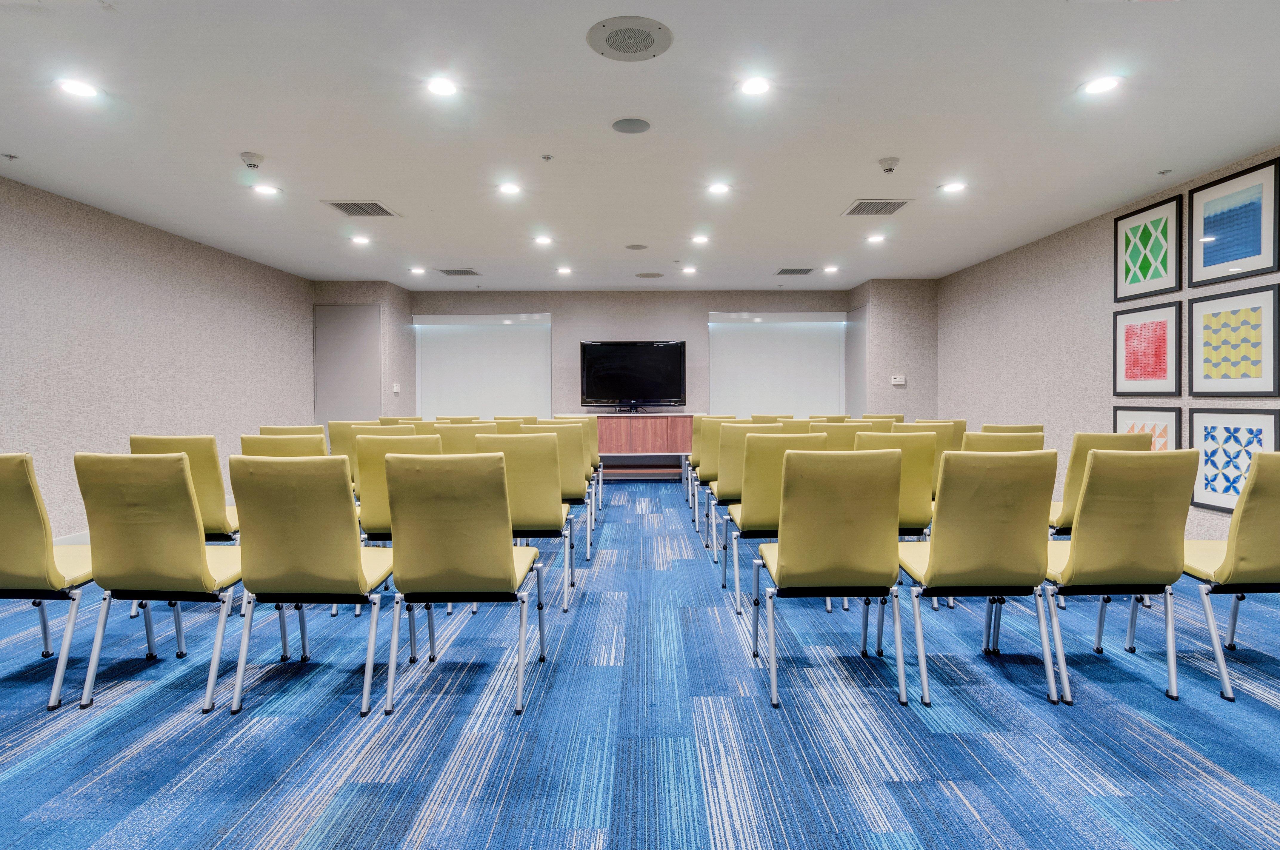 Holiday Inn Express Hotel & Suites Lake Elsinore By Ihg Экстерьер фото