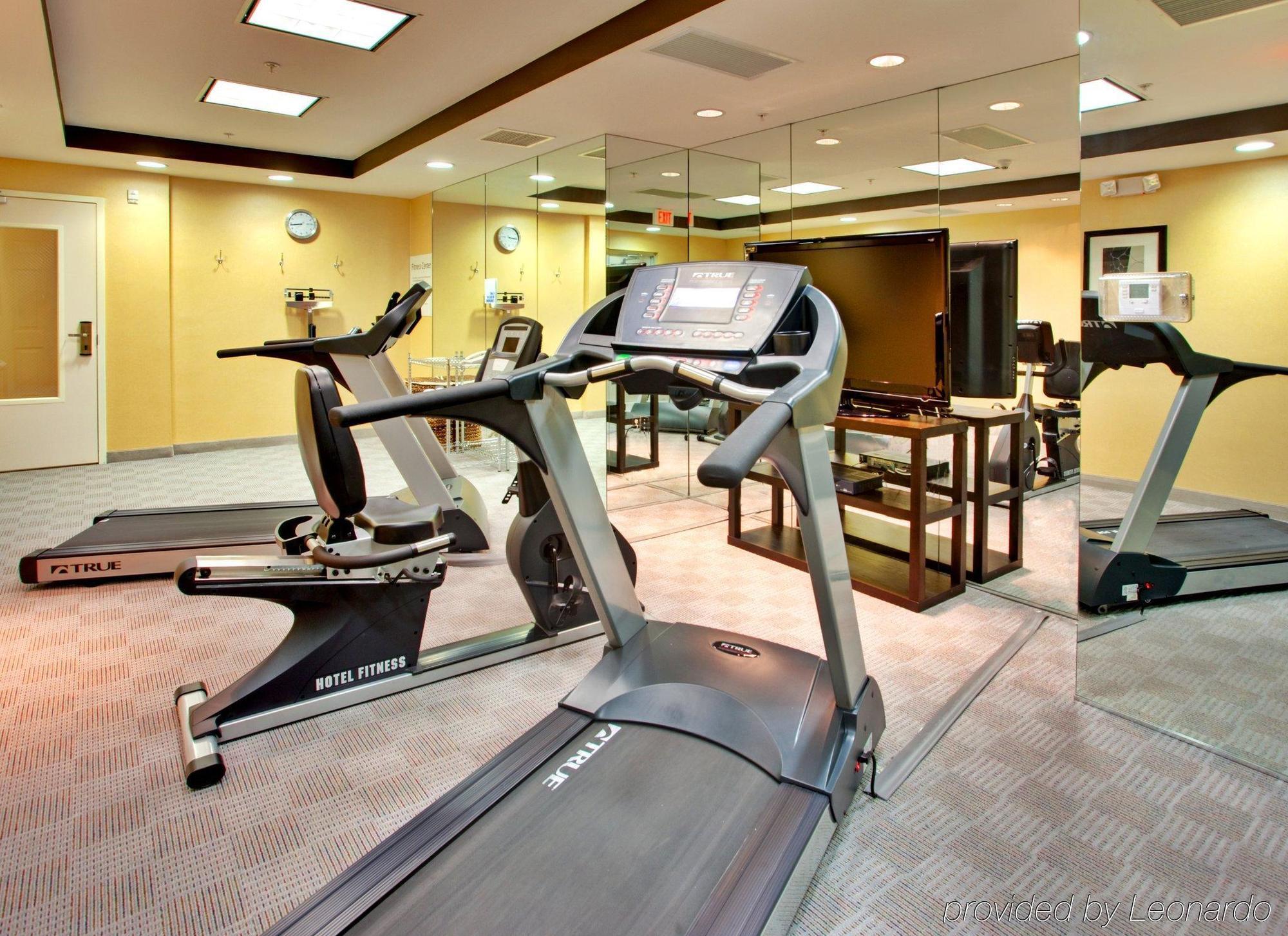 Holiday Inn Express Hotel & Suites Lake Elsinore By Ihg Удобства фото
