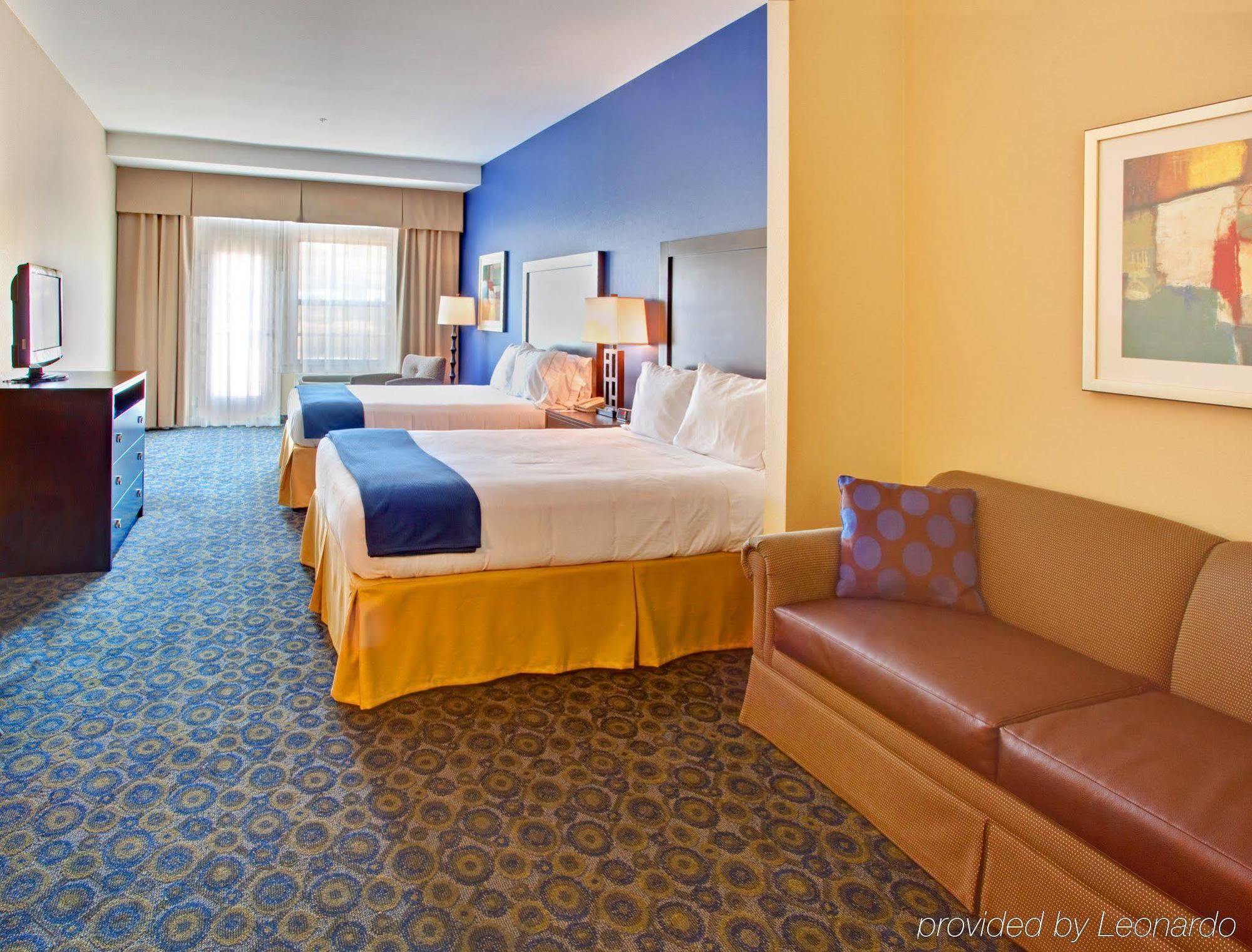 Holiday Inn Express Hotel & Suites Lake Elsinore, An Ihg Hotel Номер фото